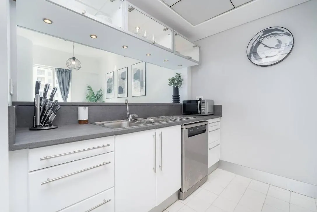 Mesmerizing 2Br Apartment In Dubai Marina - Sleeps 6 0*,