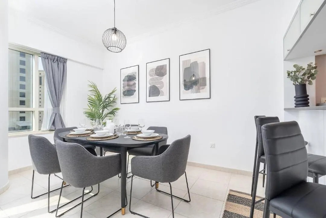 Mesmerizing 2Br Apartment In Dubai Marina - Sleeps 6