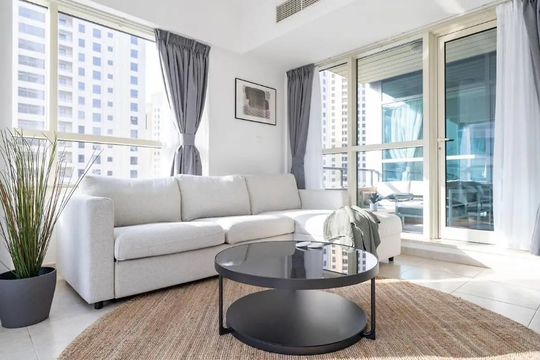 Mesmerizing 2Br Apartment In Dubai Marina - Sleeps 6 0*,